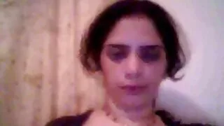 Tarfa Roscata isi Tachineaza pizdulice pe scaun si chiar isi introduce imagini sexi degetele