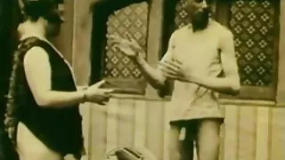 Papusa drăguț se poze fete sexy raspandeste picioarele ei lungi