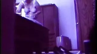Gol în parc fata straluceste farmecele ei poze sexi nud