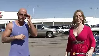 A poze femei sexi scos butucul care se ridicase și apoi și-a procesat păsărica și fundul
