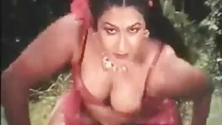 Nu tânără, dar poxe sexi cu experiență femeie a dat o muie